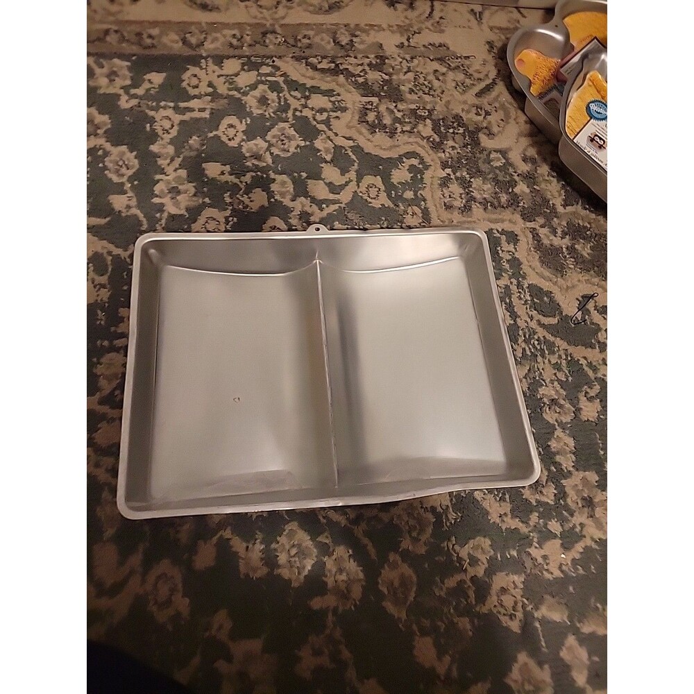 1986 Wilton Open Book Bible Birthday Easter First Communion Cake Pan #2105-2521